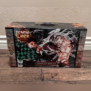 Demon Slayer Complete Box Set